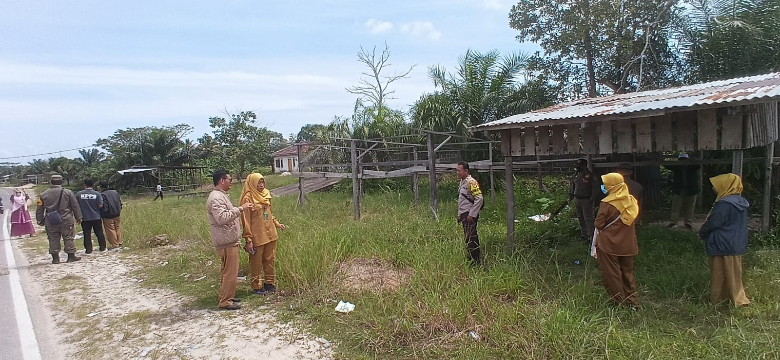 Peninjauan Lapangan Lokasi Bangunan Liar